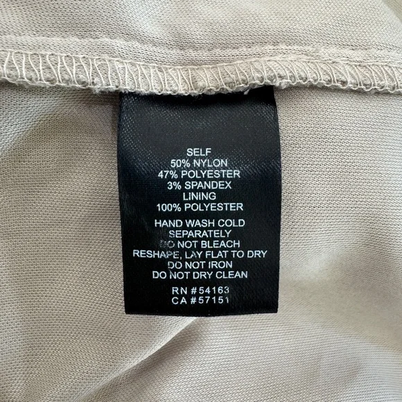 Jessica Howard Elegant sequins & Lace Dress in champagne color - Picture 10 of 10